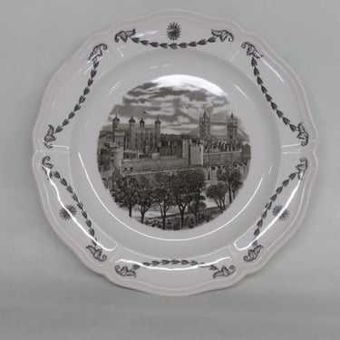 Wedgwood England Porcelain Transferware Tower of London Decorative Plate 3732B