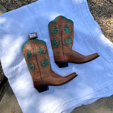 Vintage Old West Cowboy boots / cowboy boots / leather cowboy boots / brown cowboy boots / unique cowboy boots / 