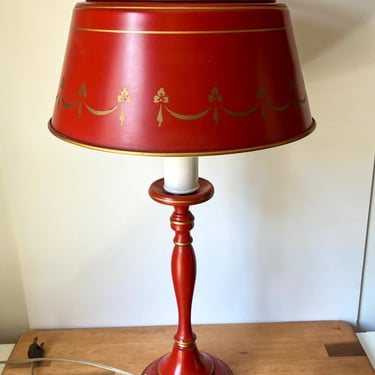 Vintage Red Metal Table Lamp. Tall Toleware Lamp with Gold Details. Tin Folk Art Lamp. 
