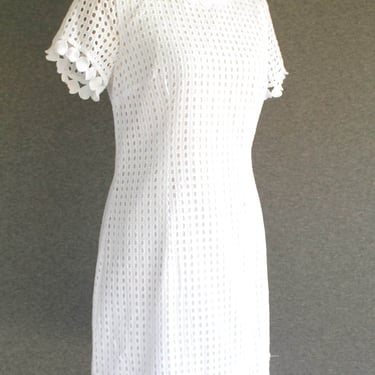 Lilly Pulitzer - White Eyelet - Sun Dress - Beach - Party Dress -  Pool Party - Marked size 6 