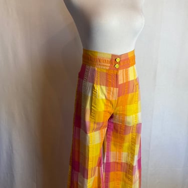70’s high rise fitted Bellbottoms ~bold bright colorful plaid~ gingham checker textured seersucker cotton~ springtime Pop of color XSM 
