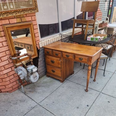 Four Drawer Desk. 45x20x30