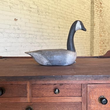 Vintage Small Carved Wood Canadian Goose Duck Decoy 