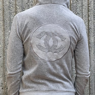 Vintage CHANEL CC Logo Monogram Zip Up HOODIE Jacket - Gray 