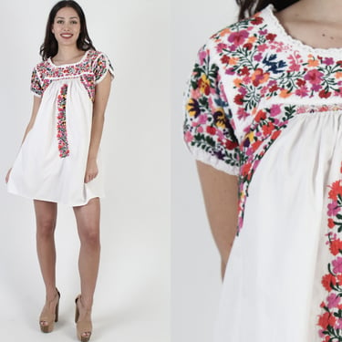 White Hand Embroidered Oaxacan Dress From Mexico / Vintage Womens Cotton Mexican Mini Dress / Womens Medium San Antonio Dress 