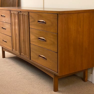 Walnut 9-Drawer Dresser, Circa 1960s - *Please ask for a shipping quote before you buy. 