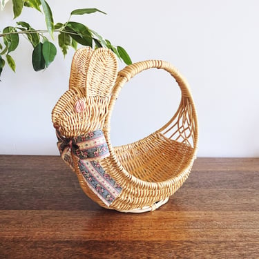Vintage Easter Bunny Woven Wicker Basket 
