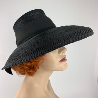 Vintage 1940's  Brimmed Bucket Hat - Quality Navy Straw - Navy Grosgrain Ribbon - Women's Size Medium 