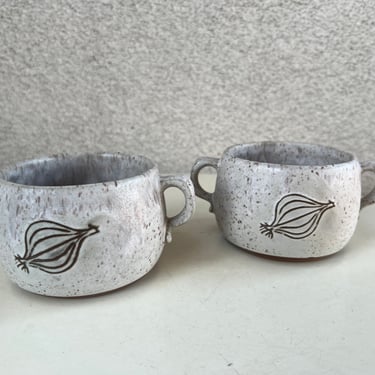 Vintage Onion River Pottery of Winooski, Vermont ceramic set 2 soup bowls with handles size 3”X 4” 