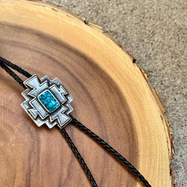 Vintage 90s USA Turquoise Stone & Silver Tipped Western Genuine Leather Bolo Tie 