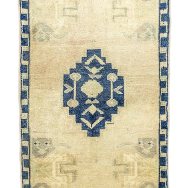 Vintage Turkish Mini Rug No. 706 | 1'10 x 3'1