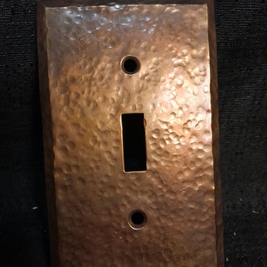 Hand-Hammered Copper Single Toggle Switch Plate 2.75 x 4.5