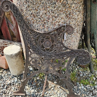 Cast Iron Bench Sides 25