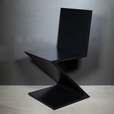 Gerrit Thomas Rietveld Zig Zag Chair By Cassina c.1983
