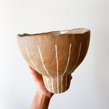 La Tige Bowl // handmade ceramic pottery 