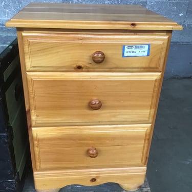 Pine Dresser / Side Table (Seattle)