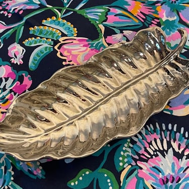 Vintage Banana Leaf or Palm Frond Decorative Metal Dish 
