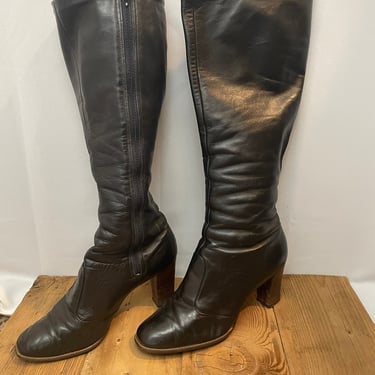 1970s Vintage Knee Boots Go Go Black Block Heel Leather Preppy 8 