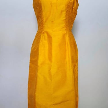 Vintage 1950's Cheongsam Qipao Slub Silk Iridescent Marigold Yellow and Black Sleeveless Wiggle Dress 27" waist 