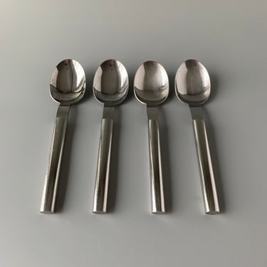 Set of 4 Boda Nova Oval Steel Large Spoons 