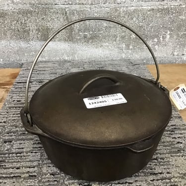 Lodge No. 8 Cast Iron Dutch Oven w/ Lid (Seattle)