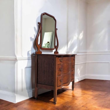 Antique Tiger Oak Dresser with Mirror – Early 1900s Vanity, Vintage Wood Chest on Casters 