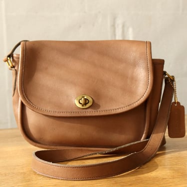 1970s Toffee Coach Leather Purse