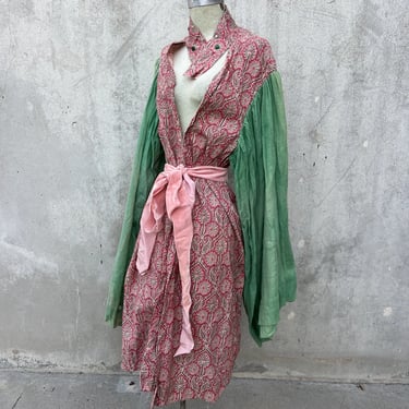 Vintage 1930s Red & Green Paisley Print Robe Dress Coat Costume Angel Sleeves