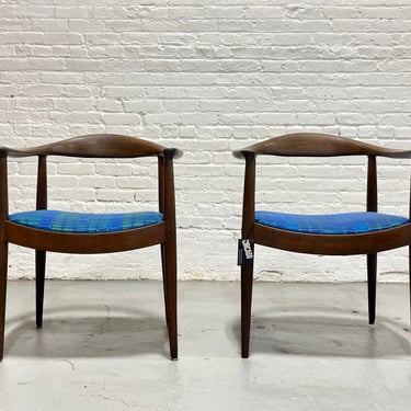 PAIR of WALNUT Mid Century Modern Vintage ARMCHAIRS in the style of Hans Wegner 
