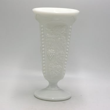 vintage Westmoreland Milk Glass vase 