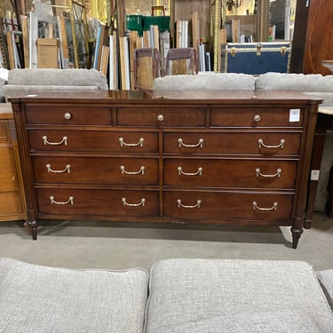 Hickory Chair 6-Drawer Dresser