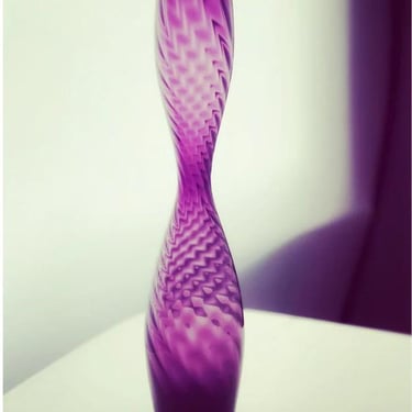 Vintage 1970s Mid Century Modern Swirls and Curls Hourglass Plum Vase 