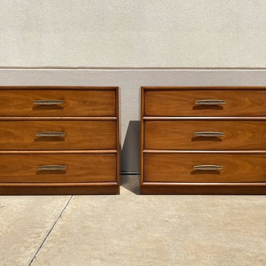 Pair of Mid  Century Modern Hardwood 3-Drawer Chests / Dressers with Brutalist Pulls by Heritage 