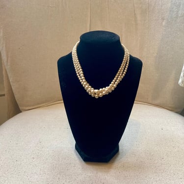 Vintage 50s PEARL Choker / RHINESTONE Hook Closure / Three Graduated Strand Faux Pearl Necklace 