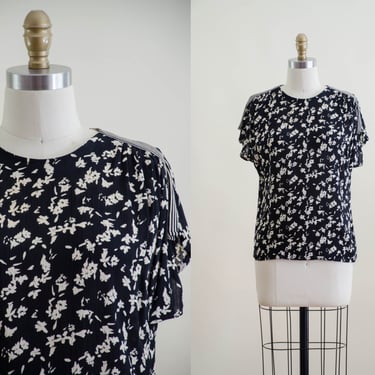 black floral blouse | 90s vintage black beige daisy ditzy abstract floral short sleeve shirt 