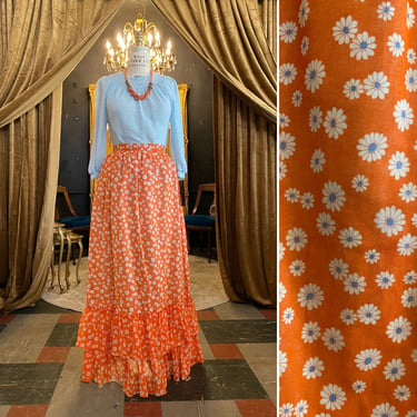 1970s maxi skirt, daisy print, vintage skirt, orange floral, medium, mod, bohemian style, prairie, 28 waist, full length, high waist, 70s 