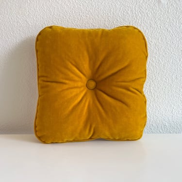 Tufted Velvet Pillow