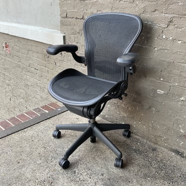 Herman Miller Aeron Chair Size A, Arms Faded