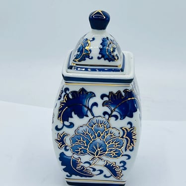 Vintage Blue Flowers Gold Trim 6 Inch Spice Jar Asian style Ginger Jar 