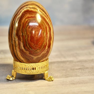 Large Banded Onyx Egg Highly Polished Mint Condition Beautiful Gift for Him Gift for Her Large Gold Gilt Stand Italy RARE Gem Stone 