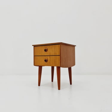 Small Midcentury Danish Mahogany chest of drawers, 1960s 