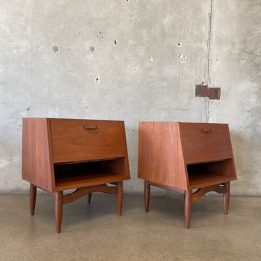 Mid Century Modern Walnut Nightstands By American of Martinsville