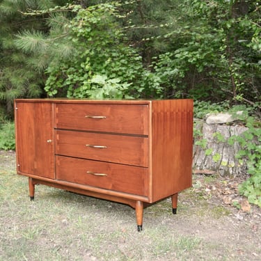 Mid Century walnut Credenza Andre Bus for Lane Acclaim 