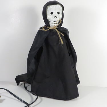 Vintage Halloween Skeleton Candolier - Lighted Novelty Skeleton Skull Candolier Black Cape 