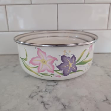 Vintage 1980's Nesting Bowls Set of 3 Pink and Purple Floral 
