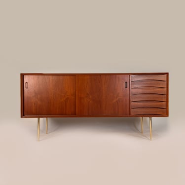 Arne Vodder Model 29 Teak Credenza with Solid Brass Legs – Danish Mid‑Century Modern Sideboard