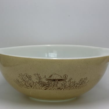 vintage Pyrex Forest Fancies #444 cinderella bowl 