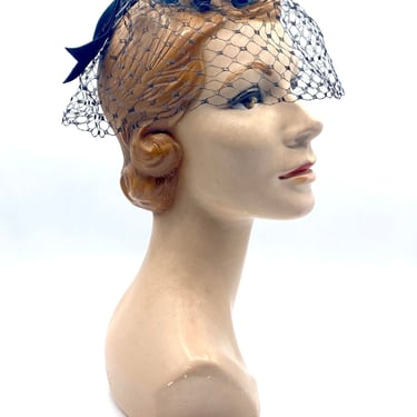 Vintage 1950s Veil Hat, 50s Birdcage with Black Berries Leaves Velvet Ribbon and Netting, One Size Fascinator Headpiece 