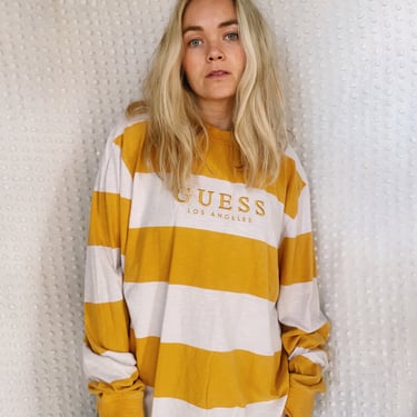 90's GUESS Tee