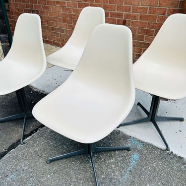 Set of 4 Burke Tulip Side Chairs